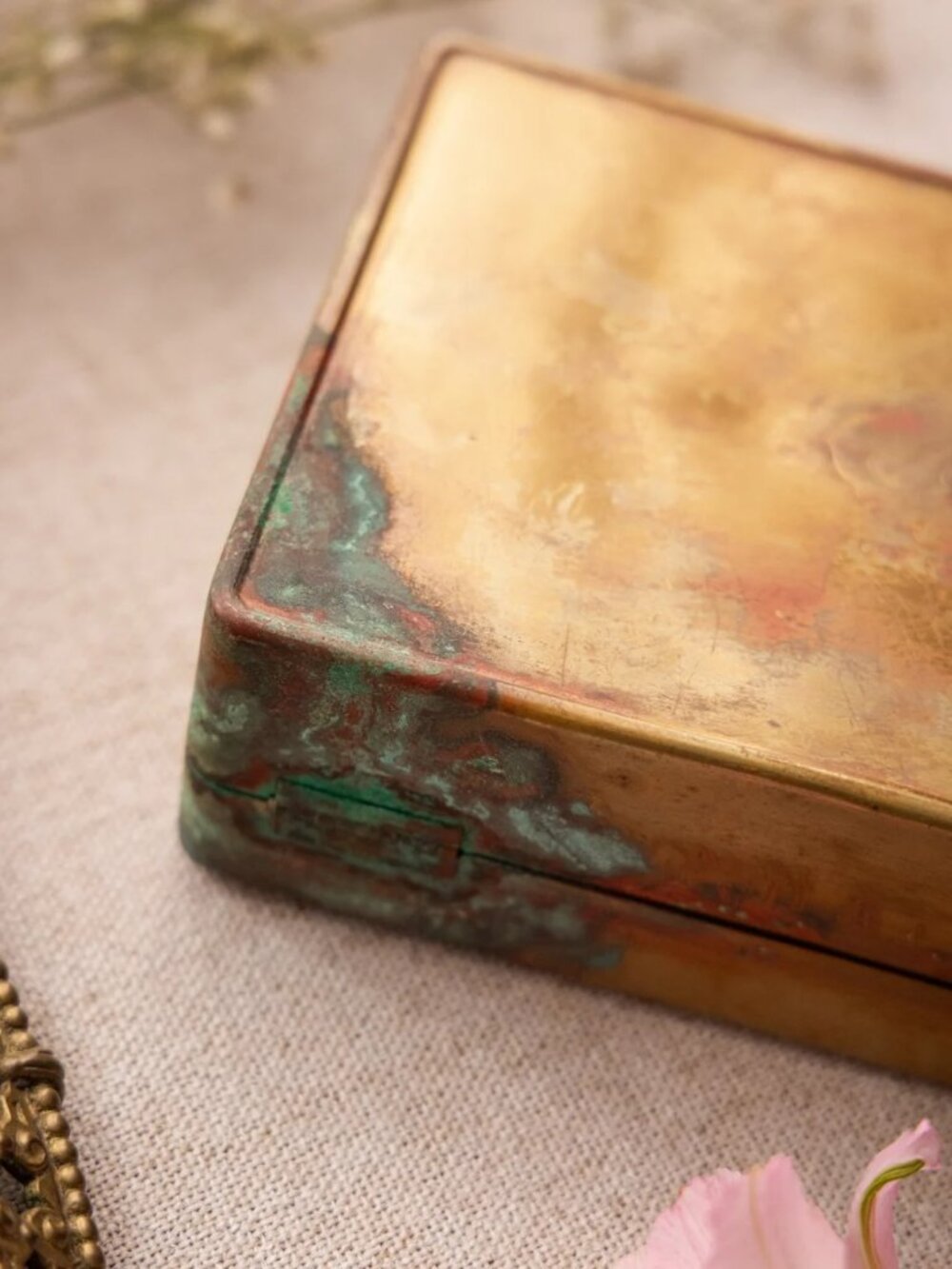 Antique Brass Rectangular Apollo Chocolate Candy Box - Picture 10 of 16